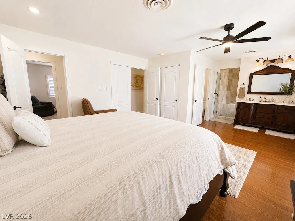 3010 Viking, Las Vegas, NV 89121