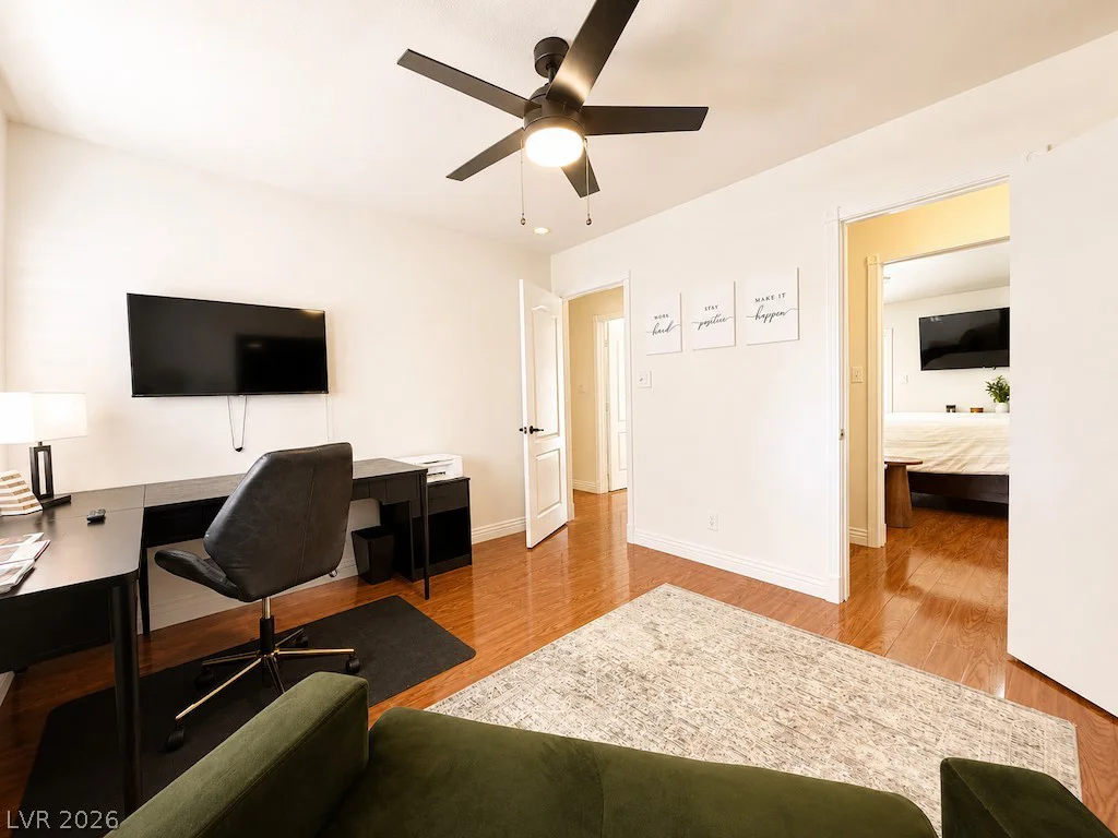 3010 Viking, Las Vegas, NV 89121