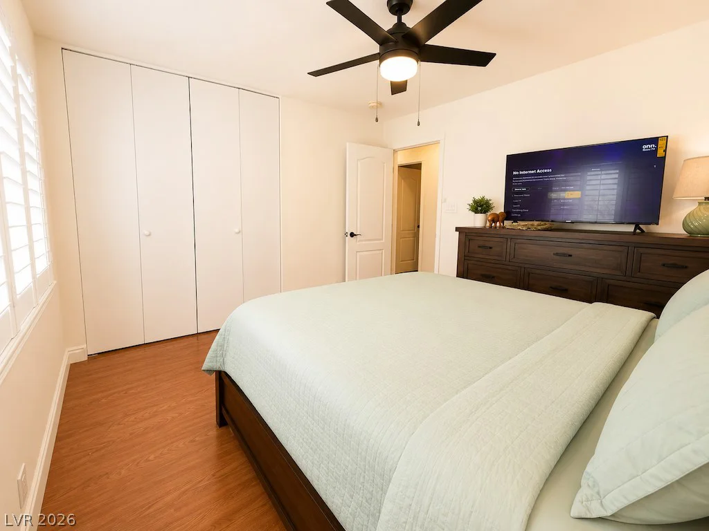 3010 Viking, Las Vegas, NV 89121