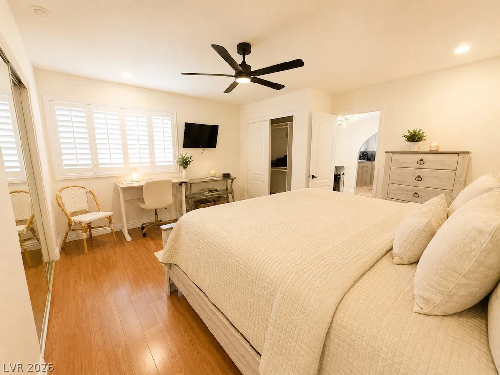 3010 Viking, Las Vegas, NV 89121