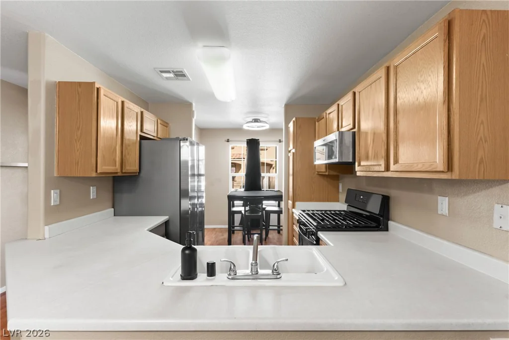 10353 Midseason Mist, Las Vegas, NV 89183
