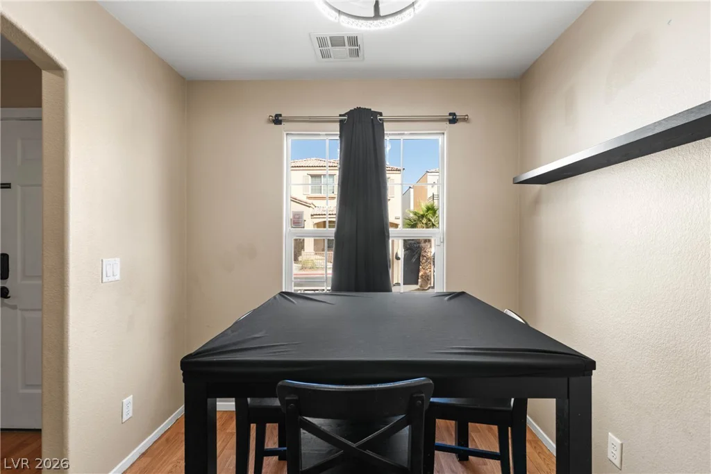 10353 Midseason Mist, Las Vegas, NV 89183