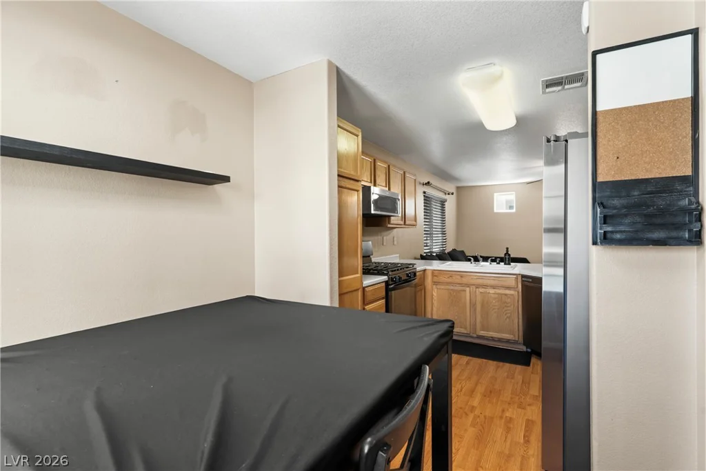 10353 Midseason Mist, Las Vegas, NV 89183