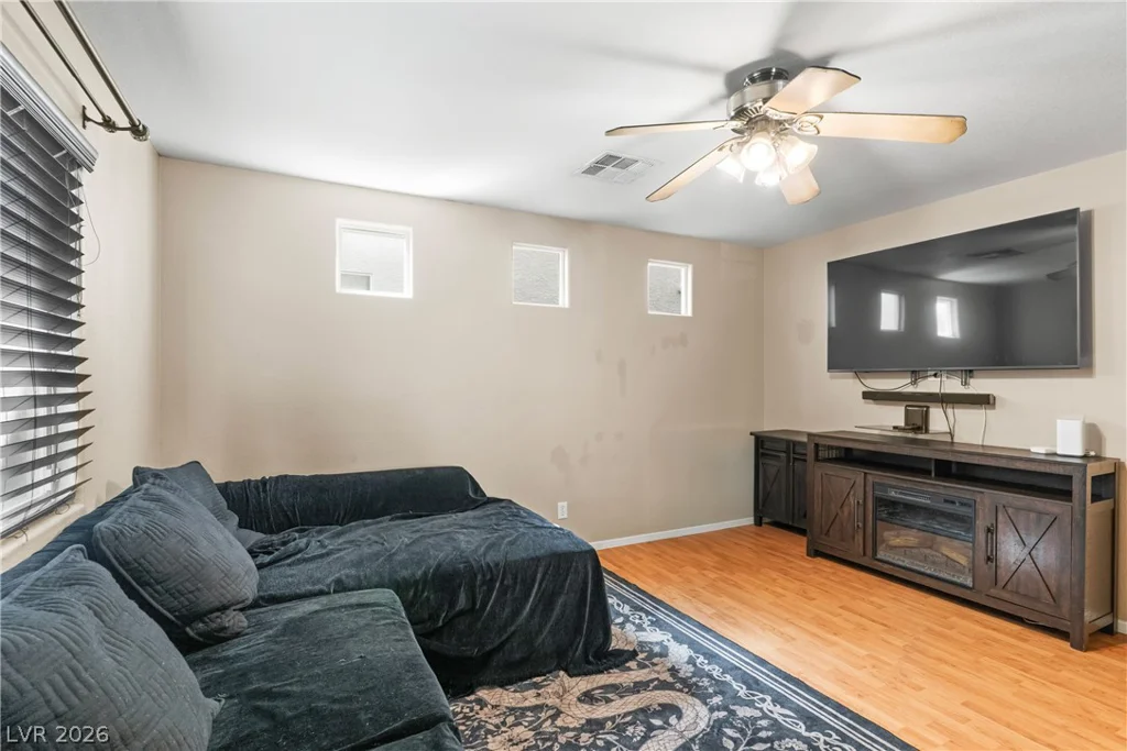10353 Midseason Mist, Las Vegas, NV 89183