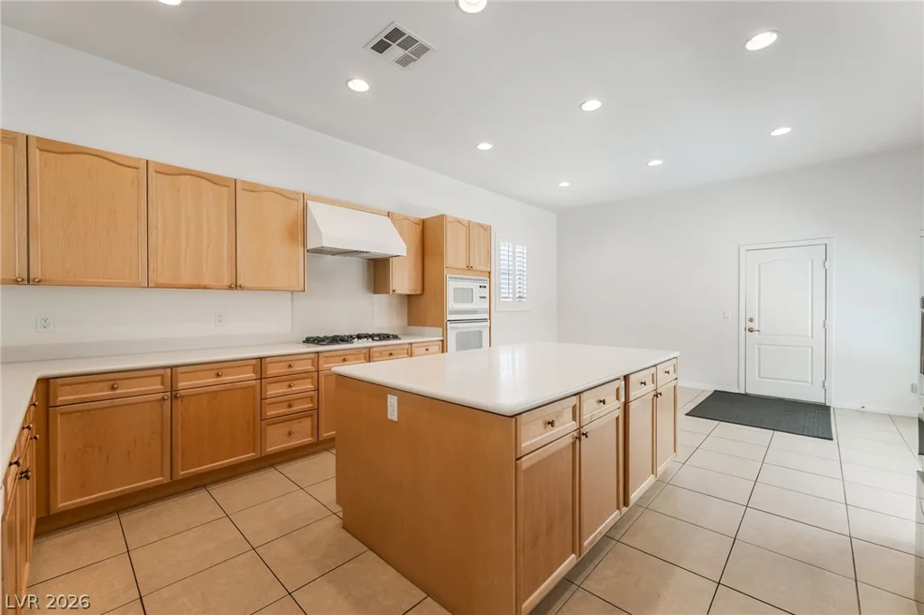 7390 Salvadora, Las Vegas, NV 89113