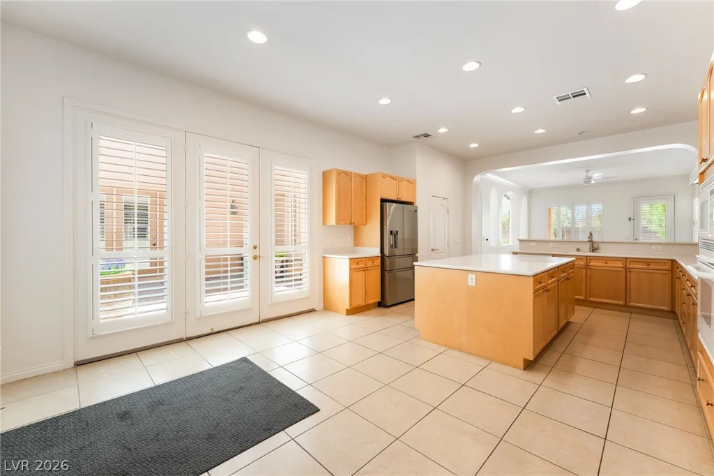 7390 Salvadora, Las Vegas, NV 89113
