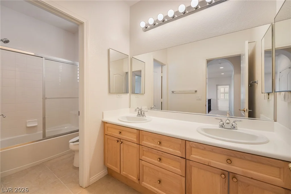 7390 Salvadora, Las Vegas, NV 89113