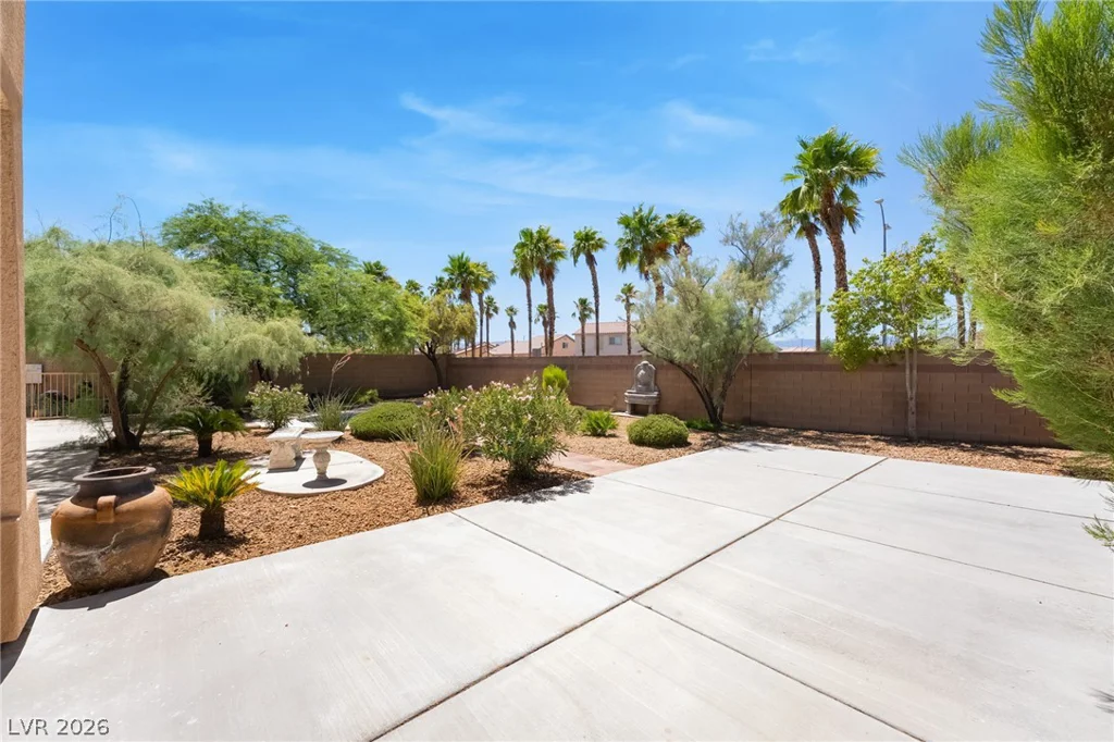 7390 Salvadora, Las Vegas, NV 89113