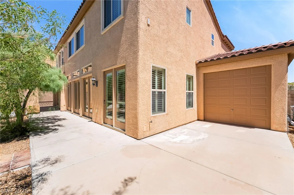 7390 Salvadora, Las Vegas, NV 89113