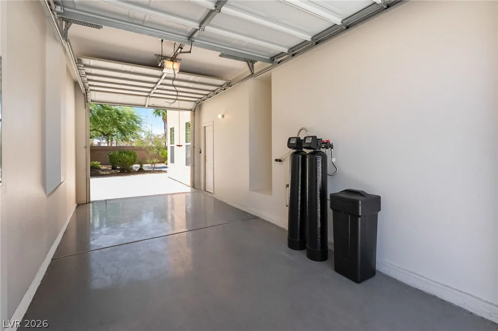 7390 Salvadora, Las Vegas, NV 89113