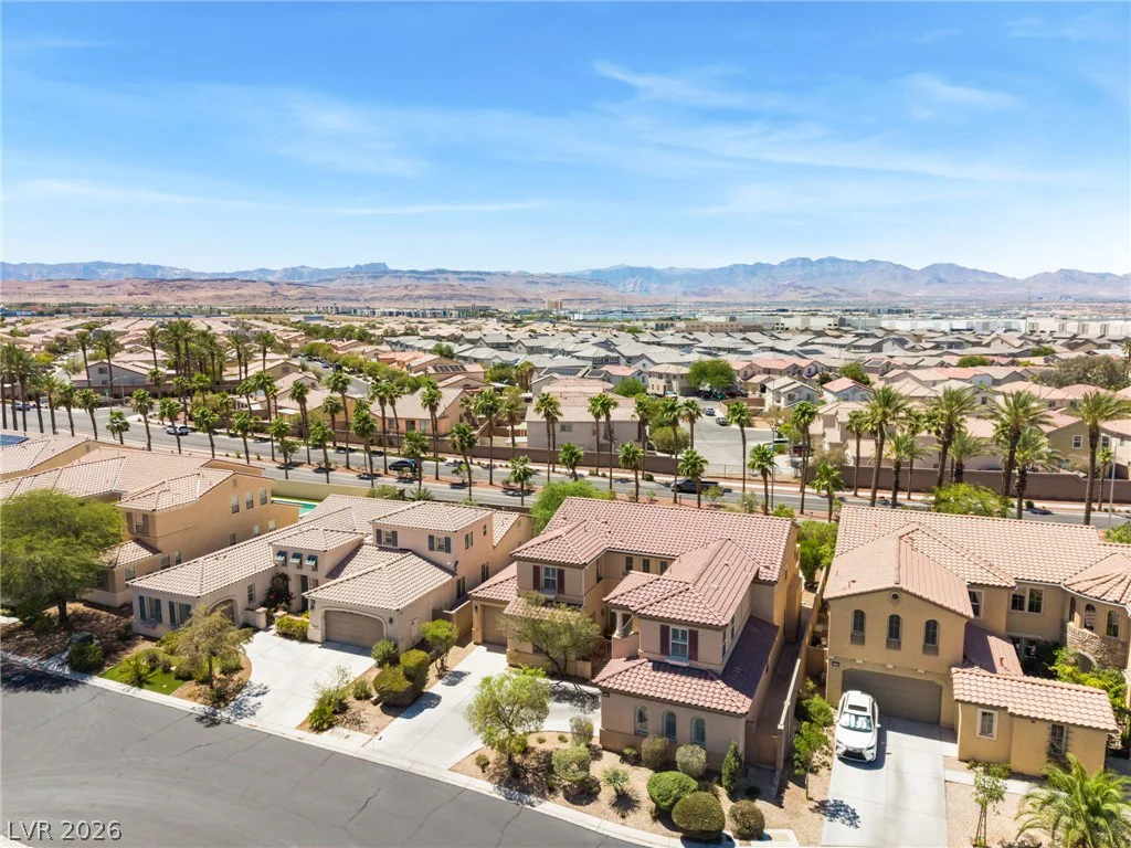 7390 Salvadora, Las Vegas, NV 89113