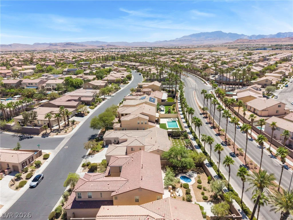 7390 Salvadora, Las Vegas, NV 89113