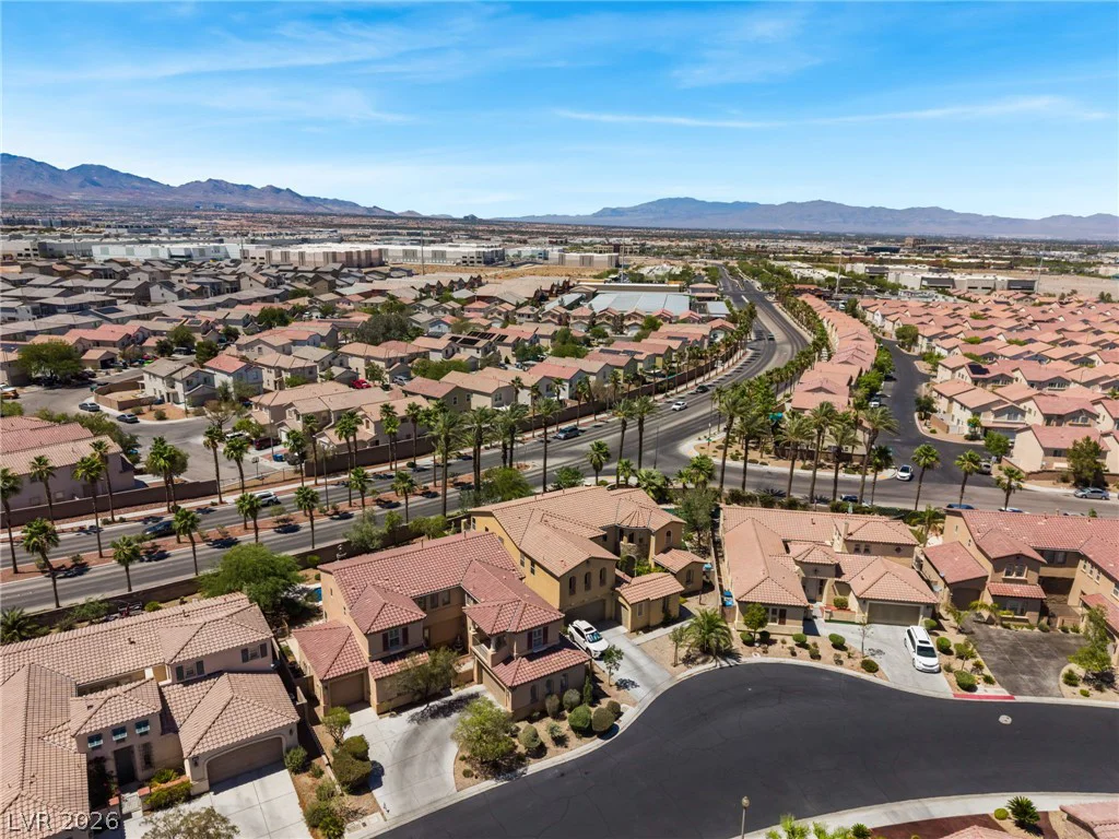 7390 Salvadora, Las Vegas, NV 89113