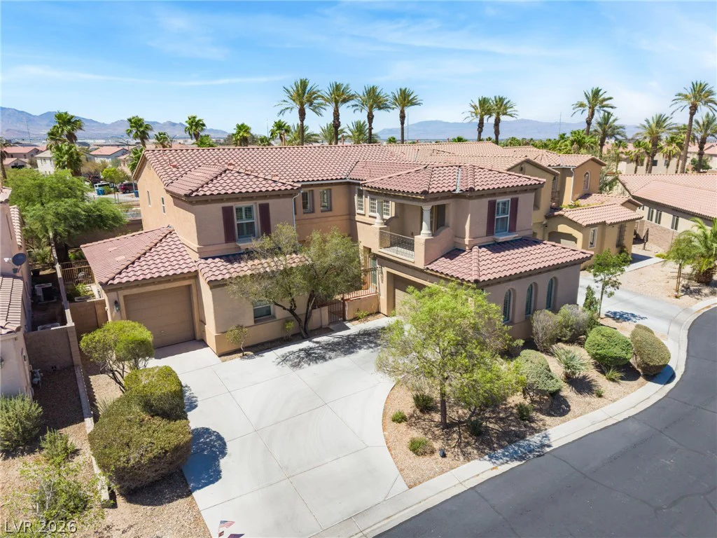 7390 Salvadora, Las Vegas, NV 89113