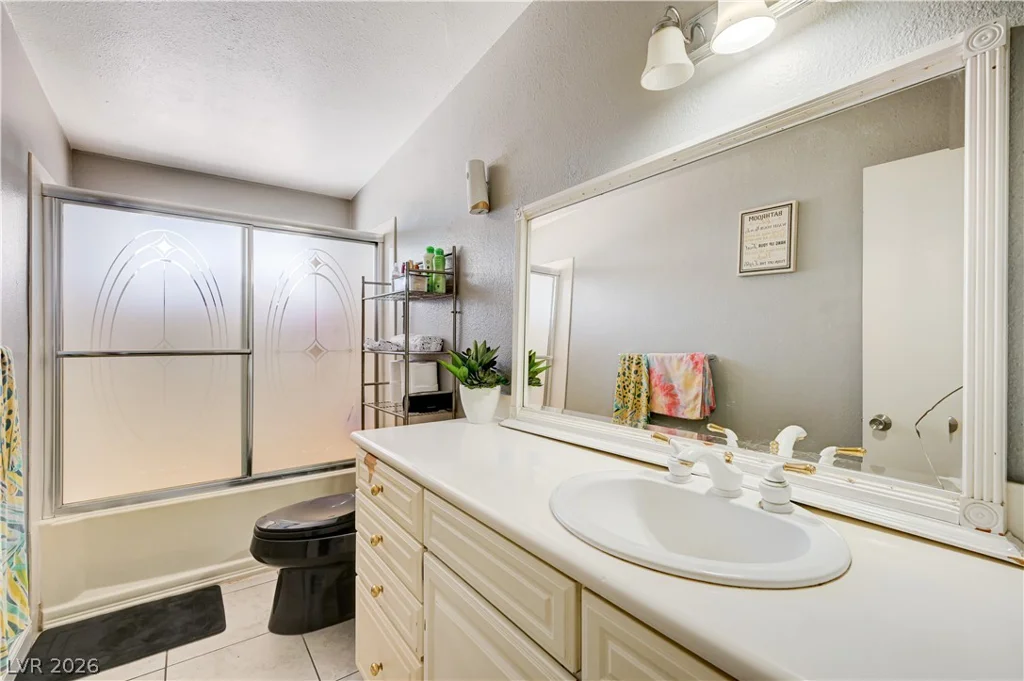 2829 Emmons, North Las Vegas, NV 89030