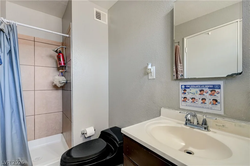 2829 Emmons, North Las Vegas, NV 89030
