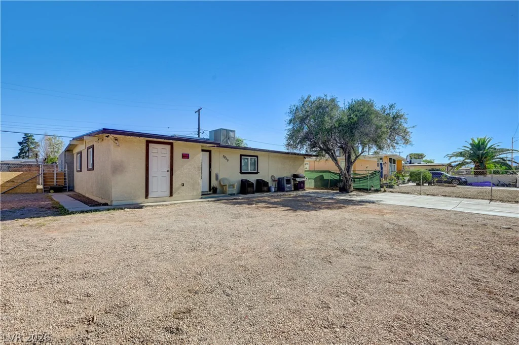 2829 Emmons, North Las Vegas, NV 89030
