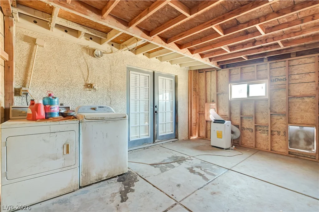 2829 Emmons, North Las Vegas, NV 89030