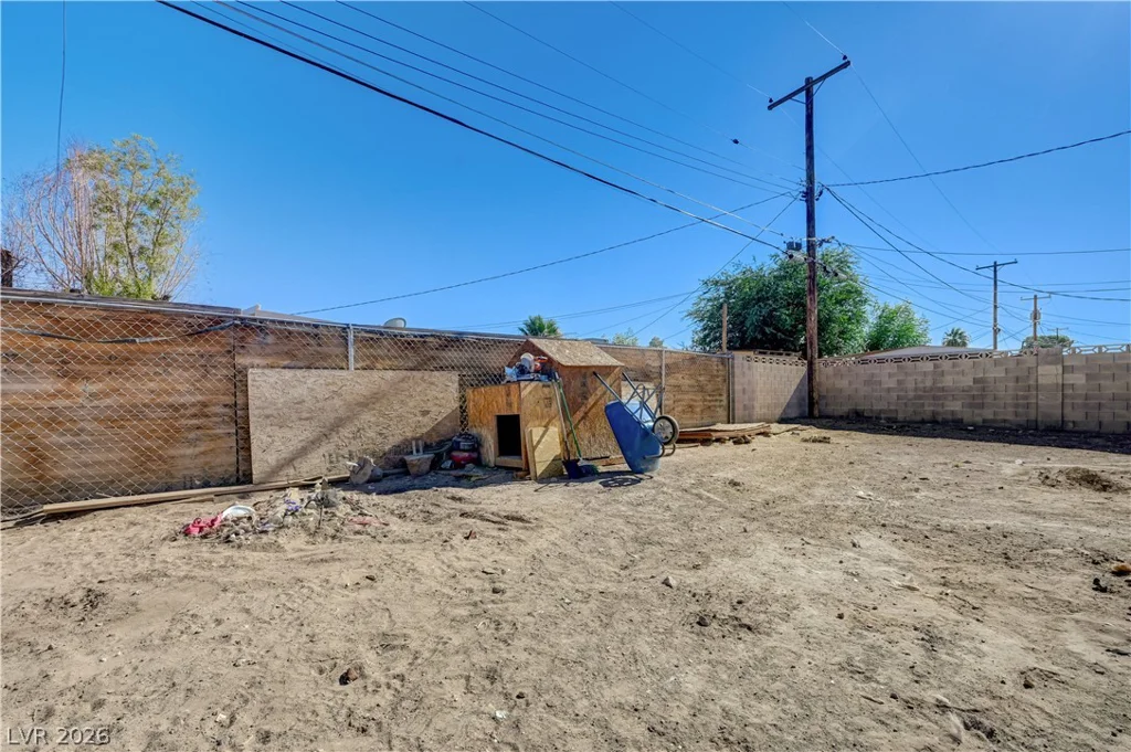 2829 Emmons, North Las Vegas, NV 89030