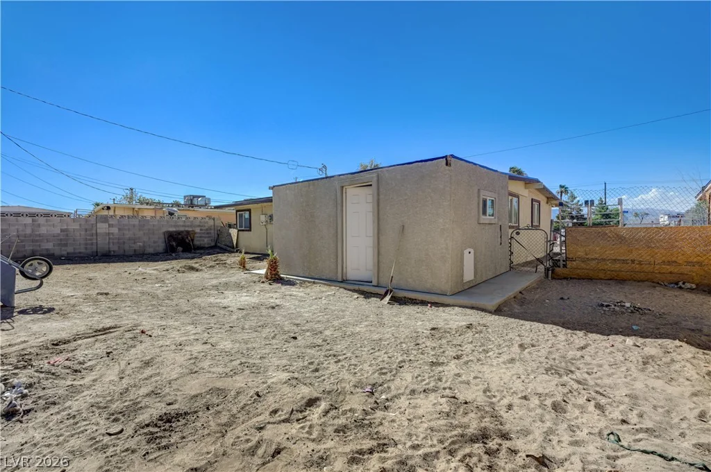 2829 Emmons, North Las Vegas, NV 89030