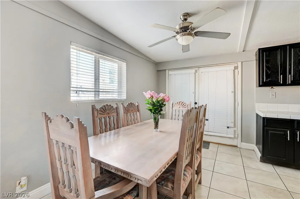 2829 Emmons, North Las Vegas, NV 89030