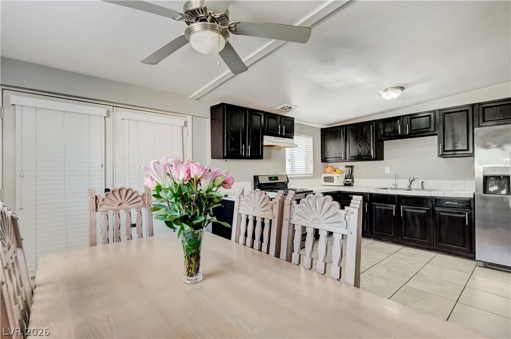 2829 Emmons, North Las Vegas, NV 89030