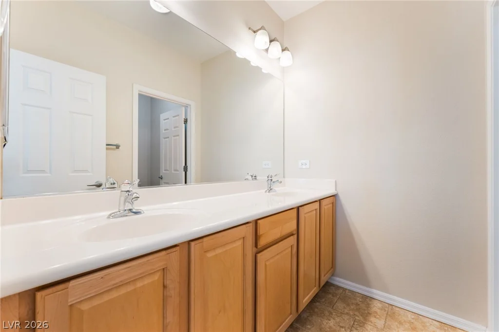8941 Martin Downs, Las Vegas, NV 89131
