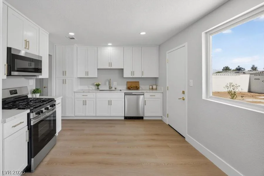1905 McDonald, North Las Vegas, NV 89032