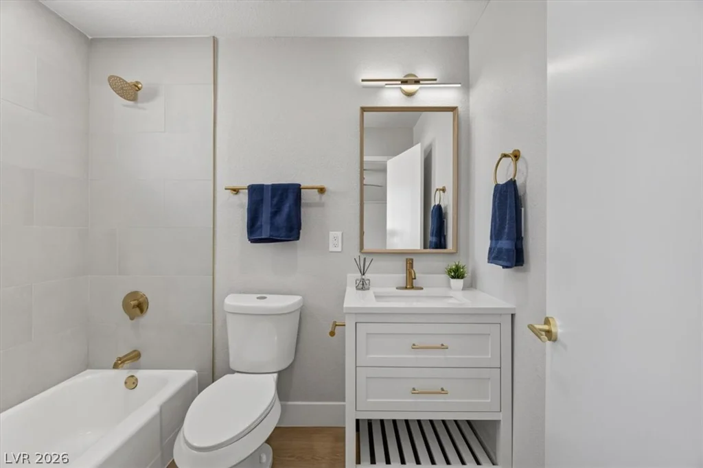 1905 McDonald, North Las Vegas, NV 89032