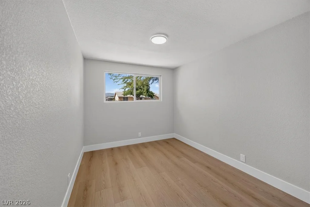 1905 McDonald, North Las Vegas, NV 89032