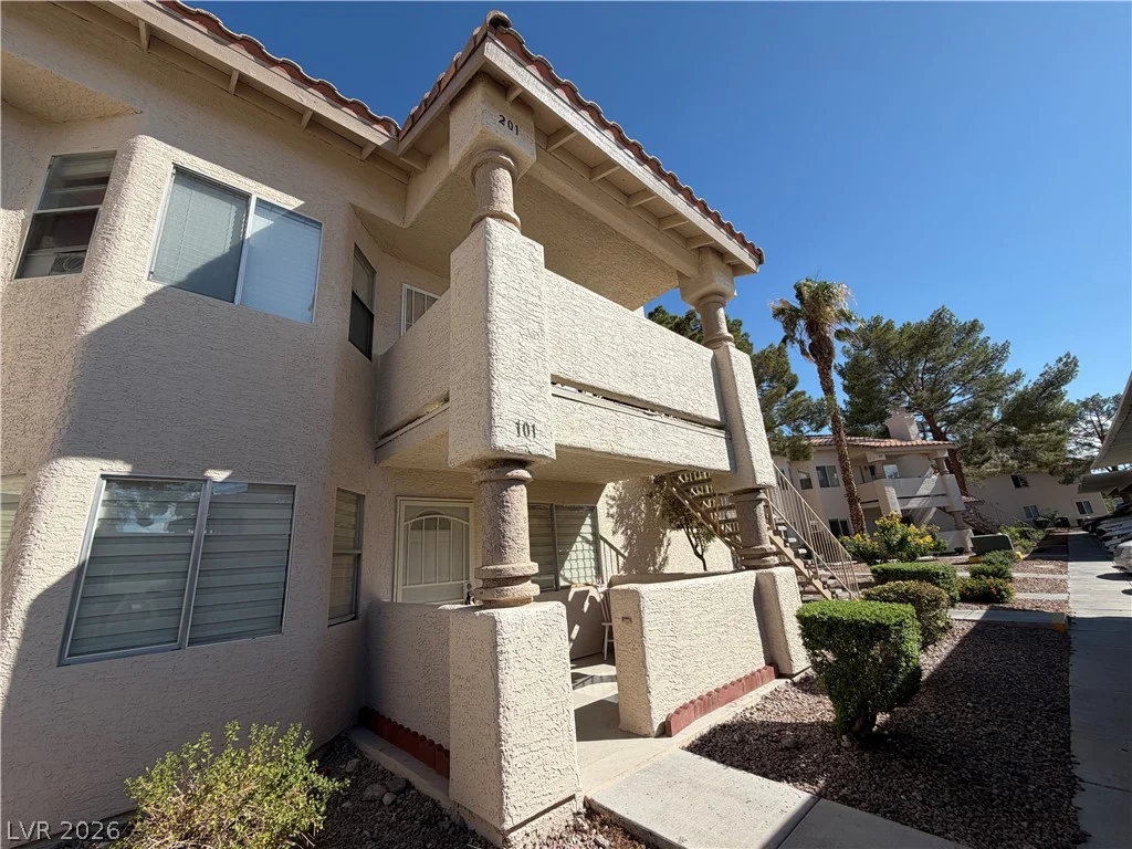 920 Rockview, Las Vegas, NV 89128