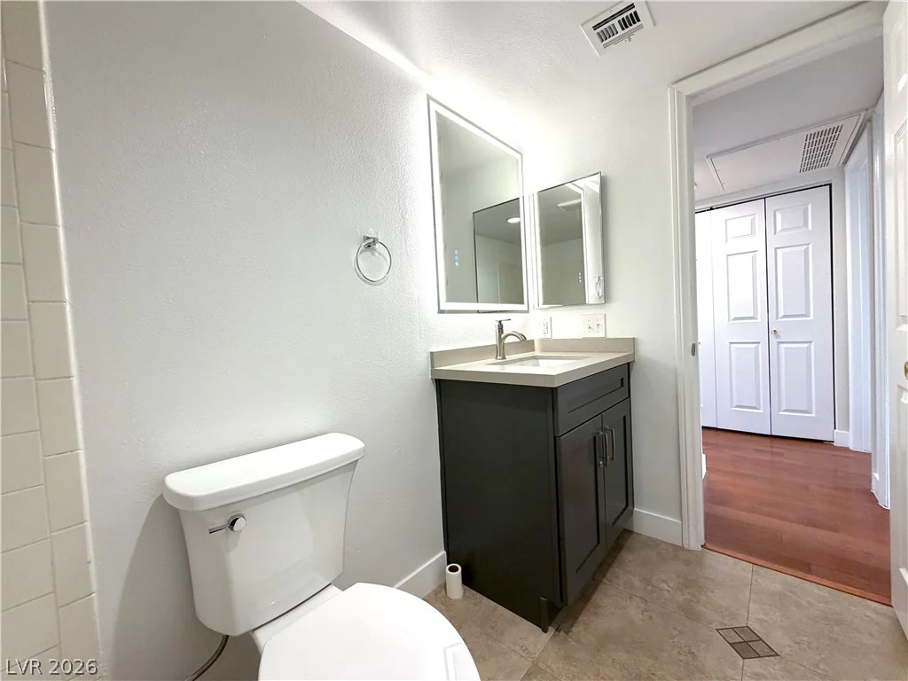 920 Rockview, Las Vegas, NV 89128