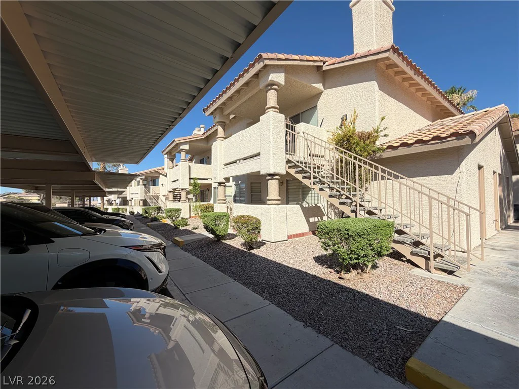920 Rockview, Las Vegas, NV 89128