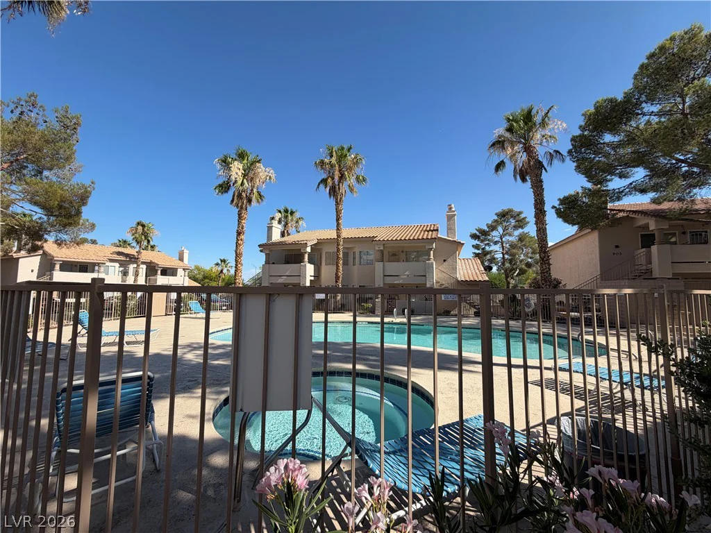 920 Rockview, Las Vegas, NV 89128