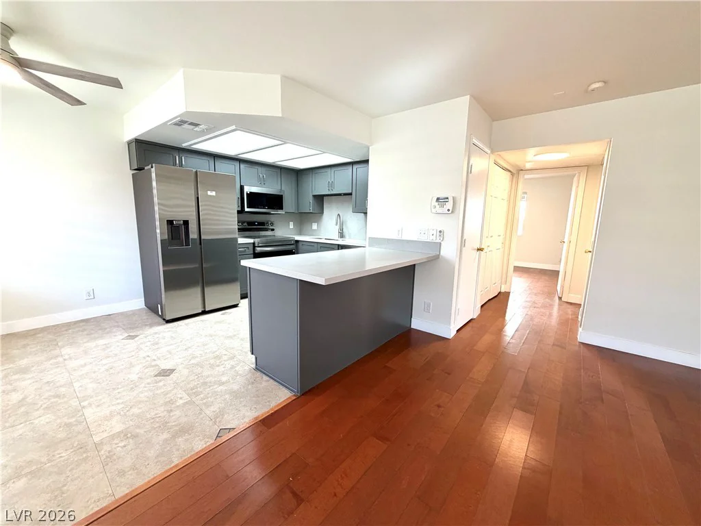 920 Rockview, Las Vegas, NV 89128