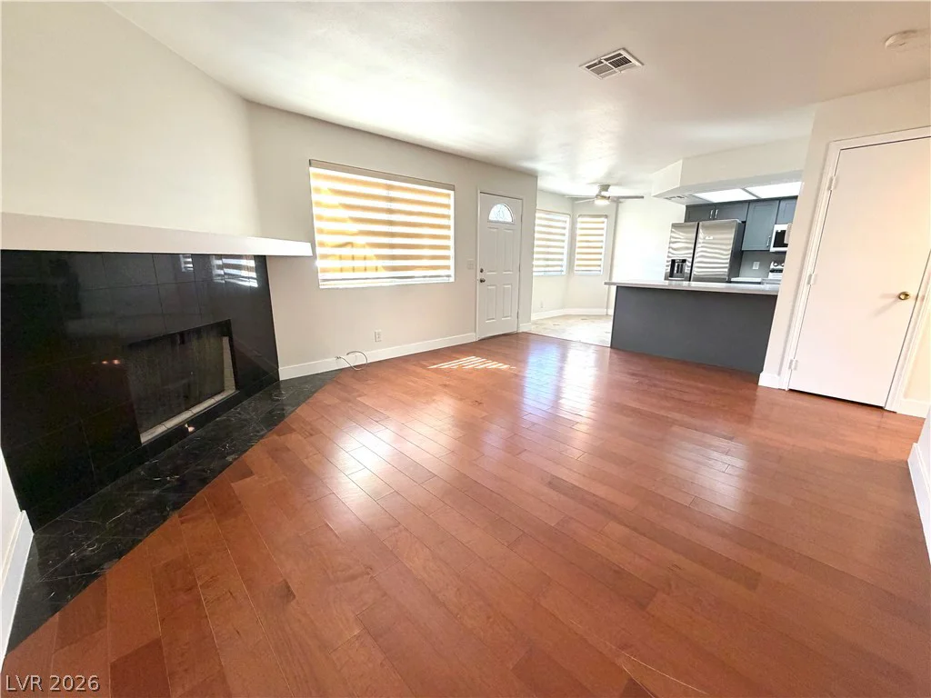 920 Rockview, Las Vegas, NV 89128