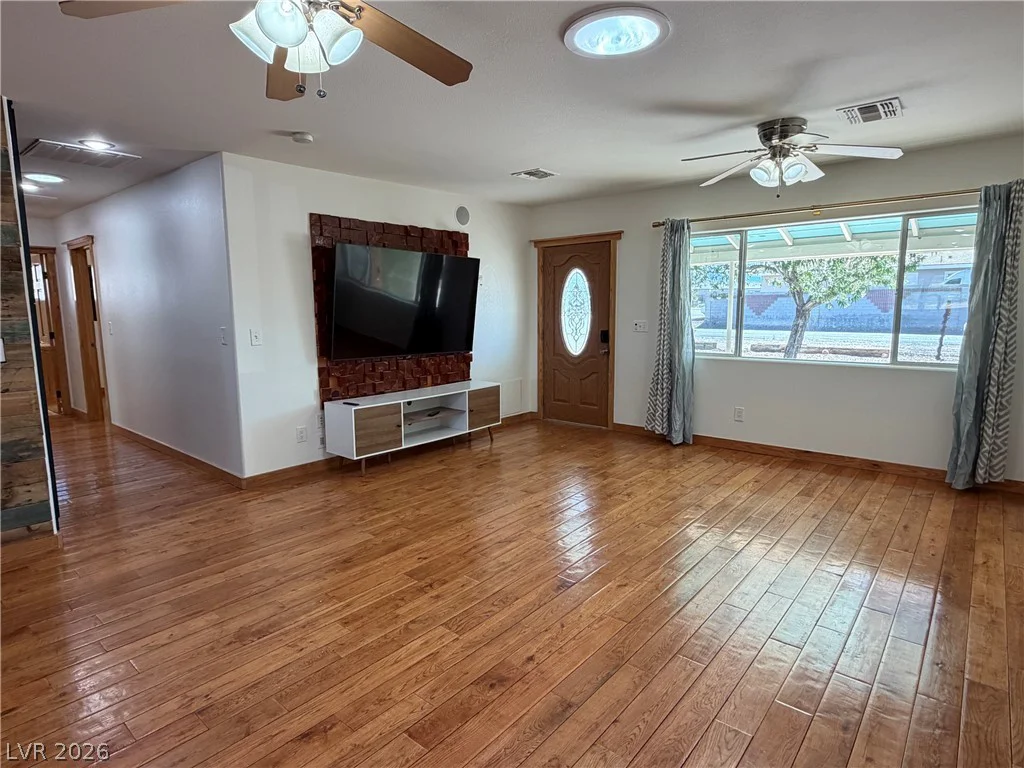 7214 CAMERON, Las Vegas, NV 89118