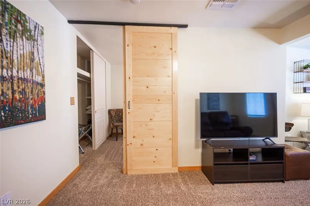 7214 CAMERON, Las Vegas, NV 89118