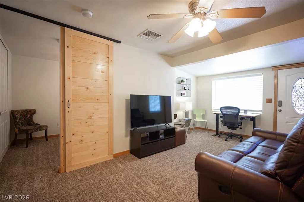 7214 CAMERON, Las Vegas, NV 89118