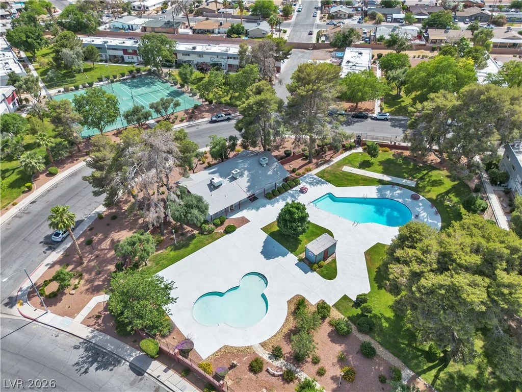 163 Greenbriar Townhouse, Las Vegas, NV 89121