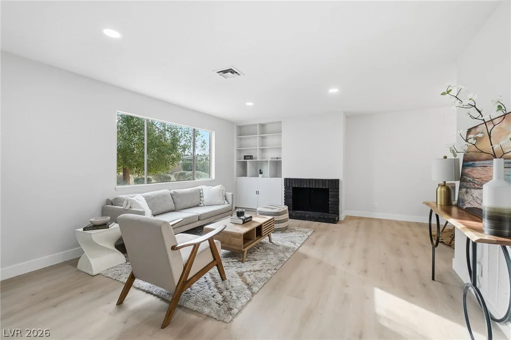 163 Greenbriar Townhouse, Las Vegas, NV 89121