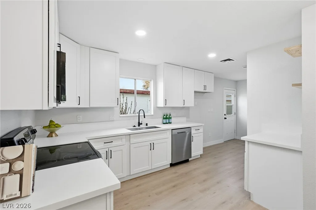 163 Greenbriar Townhouse, Las Vegas, NV 89121