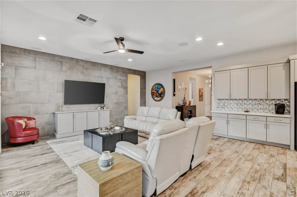 7303 Durand Park, Las Vegas, NV 89166