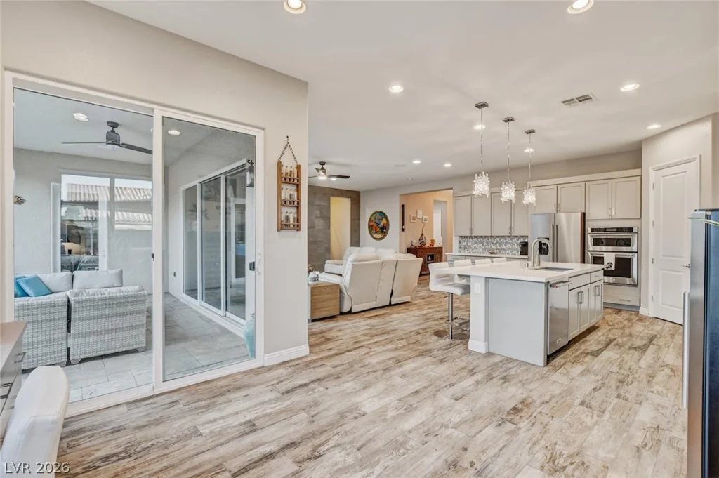 7303 Durand Park, Las Vegas, NV 89166