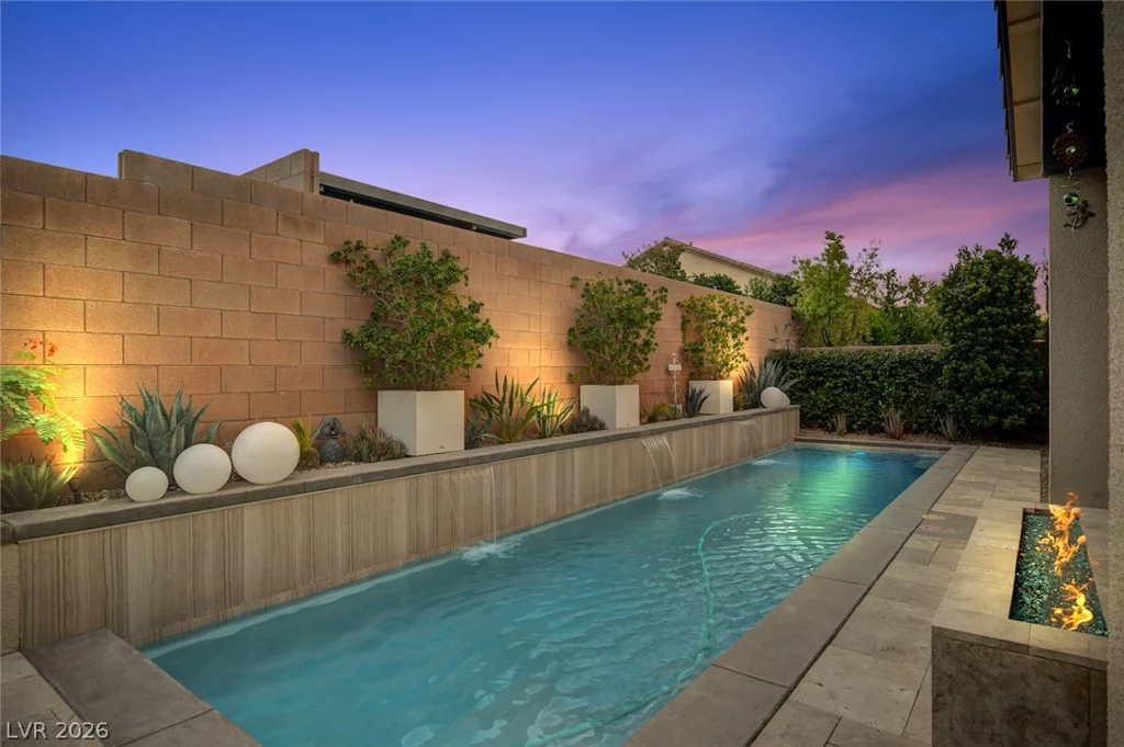7303 Durand Park, Las Vegas, NV 89166