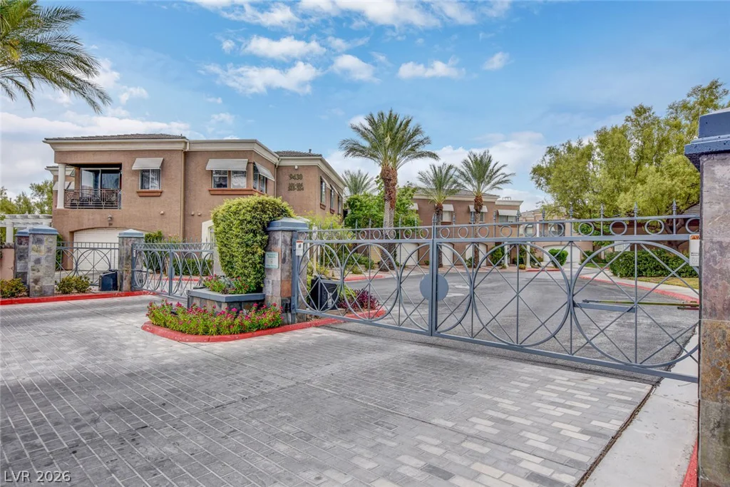 9430 Laguna Niguel, Las Vegas, NV 89134
