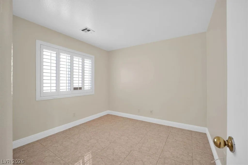9958 Fragile Fields, Las Vegas, NV 89183