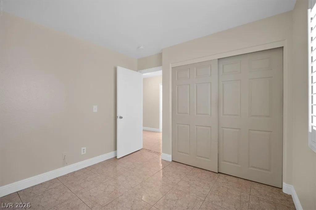 9958 Fragile Fields, Las Vegas, NV 89183