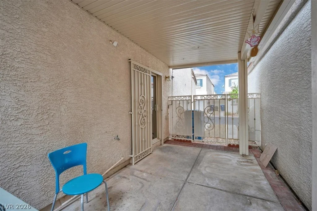 9958 Fragile Fields, Las Vegas, NV 89183