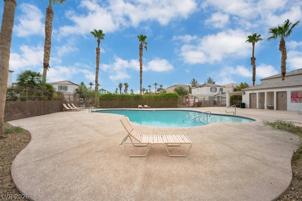9958 Fragile Fields, Las Vegas, NV 89183